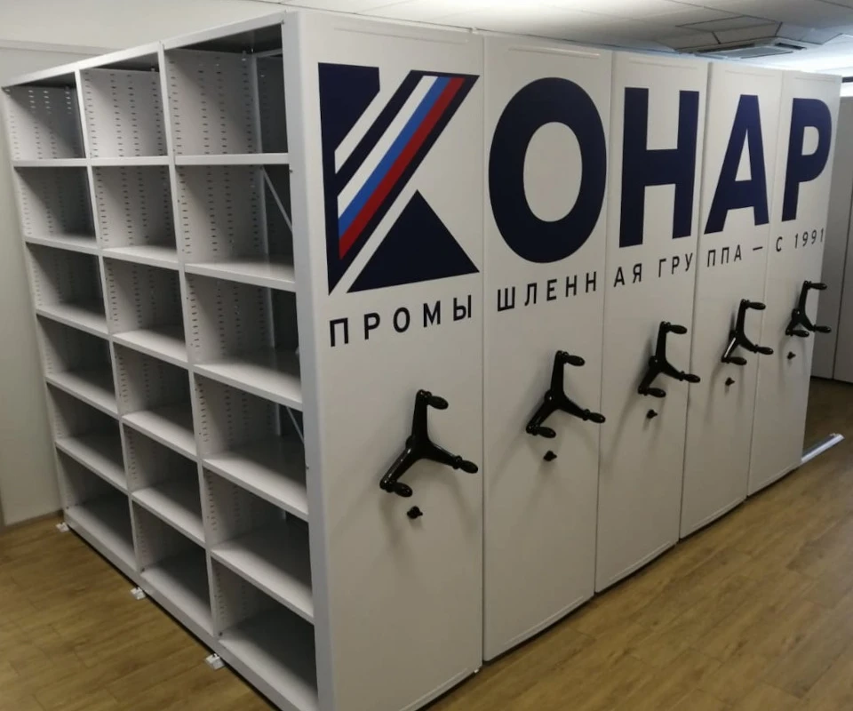 Брендированные металлические стеллажи – создадим дизайн под ваш бизнес