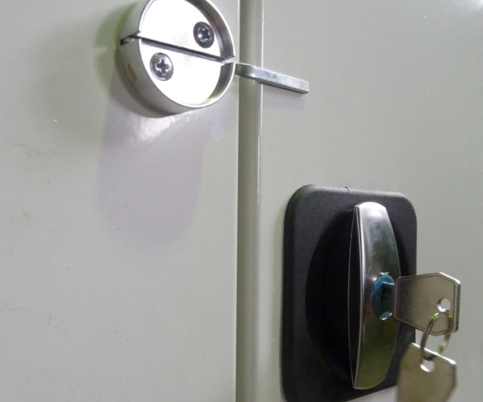 Опечатывающие устройства (плашки)