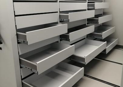 Стеллаж с ящиками